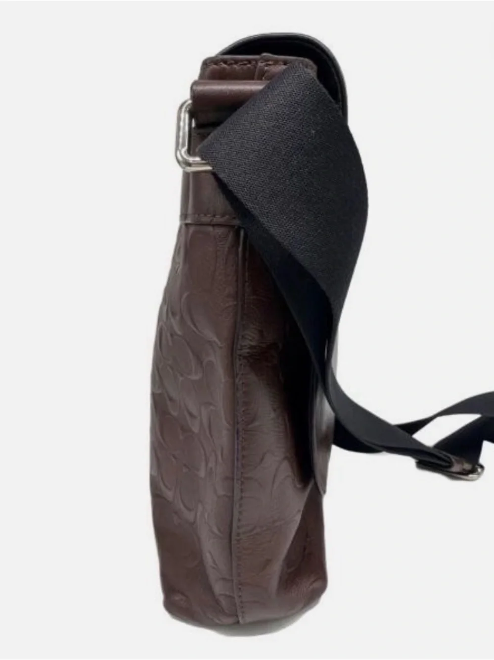 COACH BROWN LEATHER MESSENGER WITH BLACK STRAP F72229